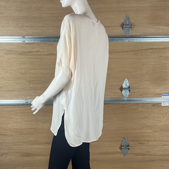 NWT Vince Off White Silk Blouse. Size Small - Picture 6 of 14